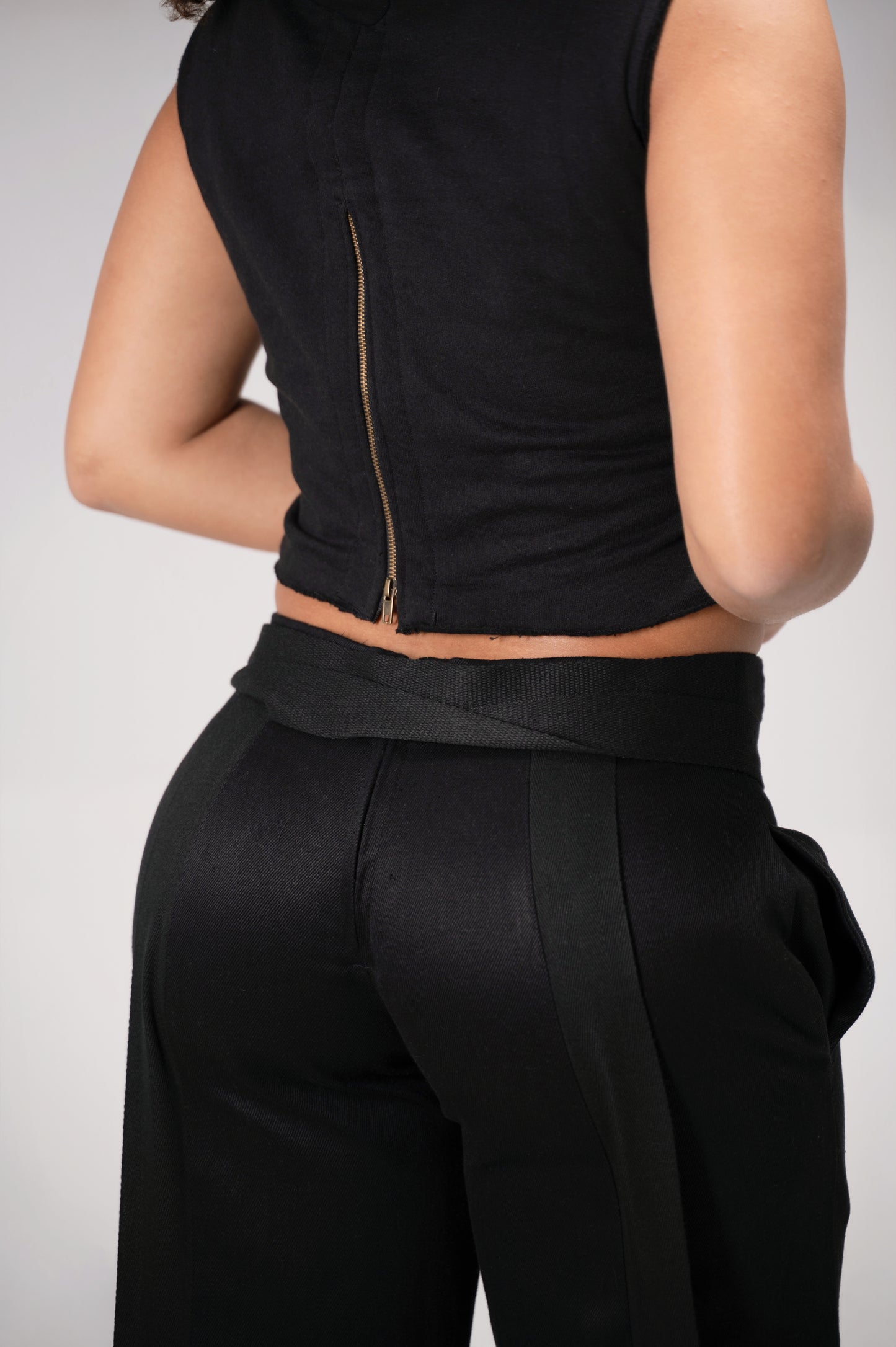 Coraza Crop Vest